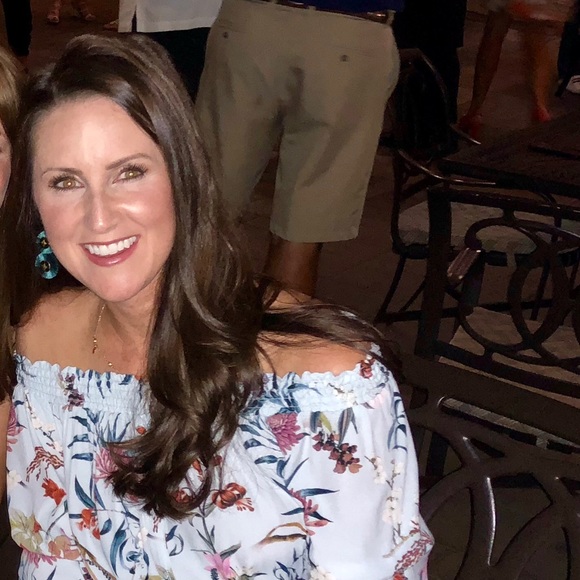 Meet your Posher, Lea - Picture 1 of 1